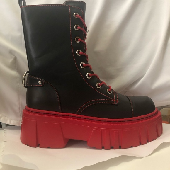 Dolls Kill NEVER WORN Current Mood Size 8 Red/Black Mismatched Devil Games Boots - Picture 7 of 9